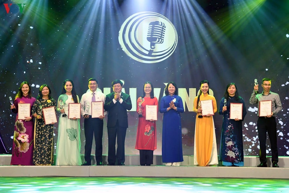 Kênh VOVGT giành 3 giải tại Liên hoan phát thanh toàn quốc1