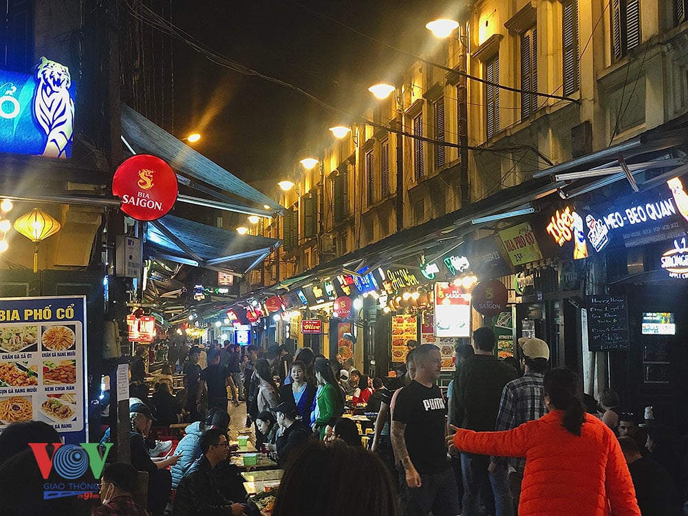 khu phố Tạ Hiện nơi được mệnh danh là “ngã tư quốc tế” 