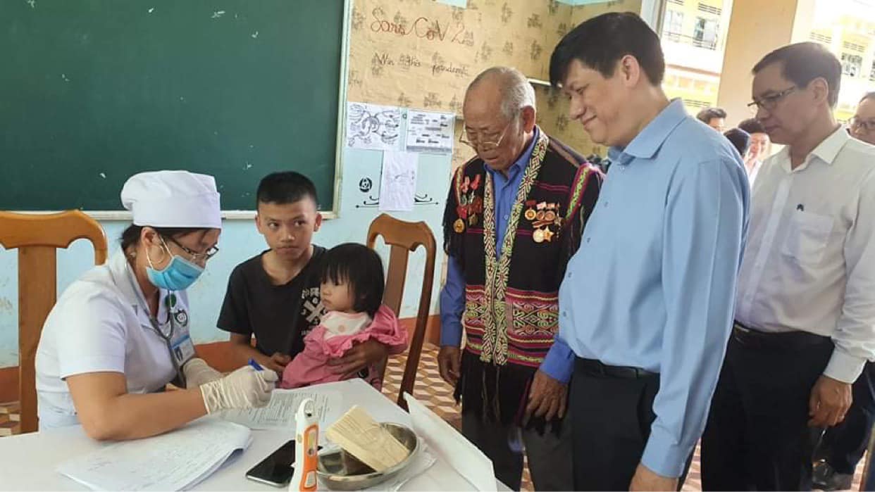 Quyền Bộ trưởng Bộ Y tế Nguyễn Thanh Long tham dự lễ phát động chiến dịch tiêm chủng phòng bạch hầu