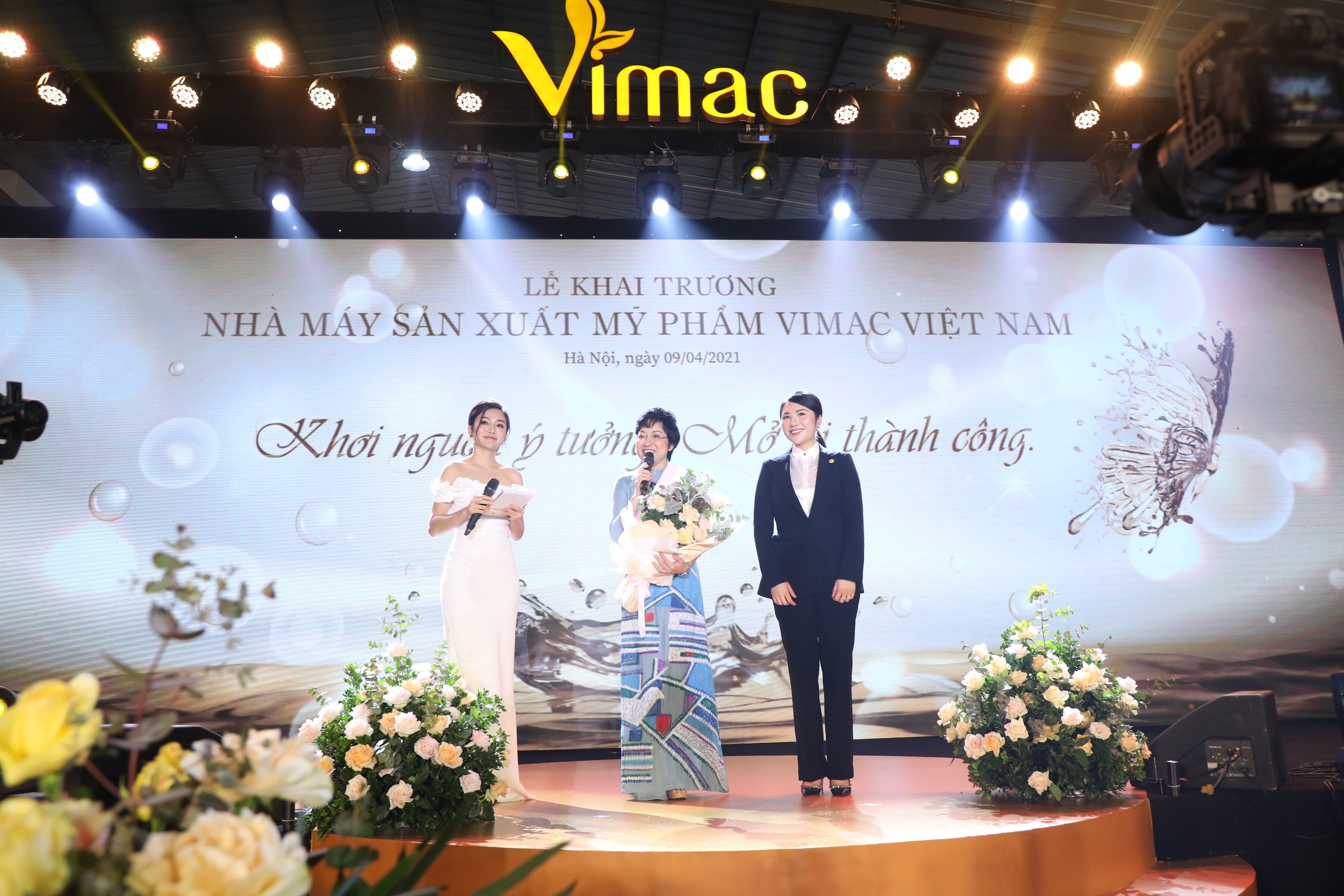 MC Thảo Vân - đại diện Công ty cổ phần Sheshines - đối tác của Vinmac