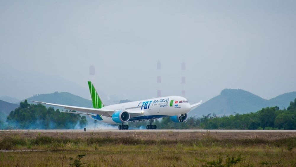Chiều và tối nay, Cục Hàng không Việt Nam sẽ cấp phép tăng chuyến cho các hãng với số lượng tối đa, để đưa khách rời Đà Nẵng trong bối cảnh dịch Covid-19 đang lây nhiễm trong cộng đồng