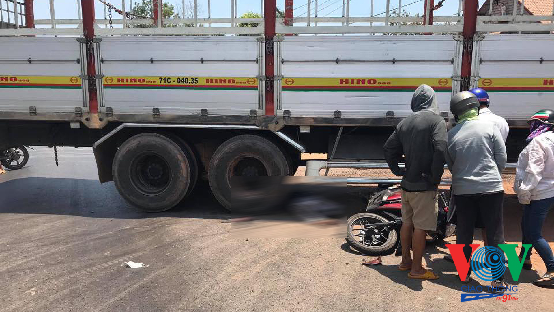 Hiện trường vụ tai nạn nghiêm trọng khiến 1 người tử vong ở Xuân Lộc
