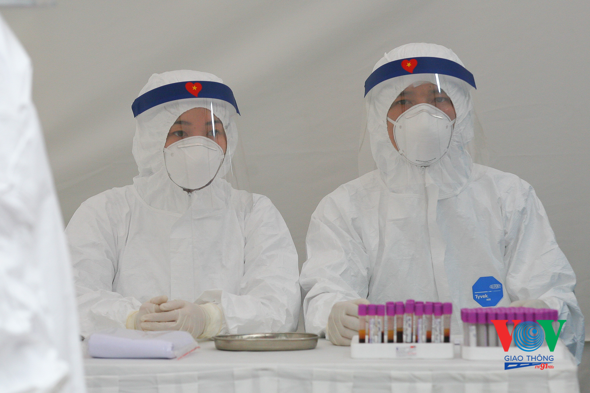 Đoàn gồm các chuyên gia hàng đầu, có kinh nghiệm trong việc điều tra dịch tễ, cách ly, điều trị và xét nghiệm virus SARS-CoV-2