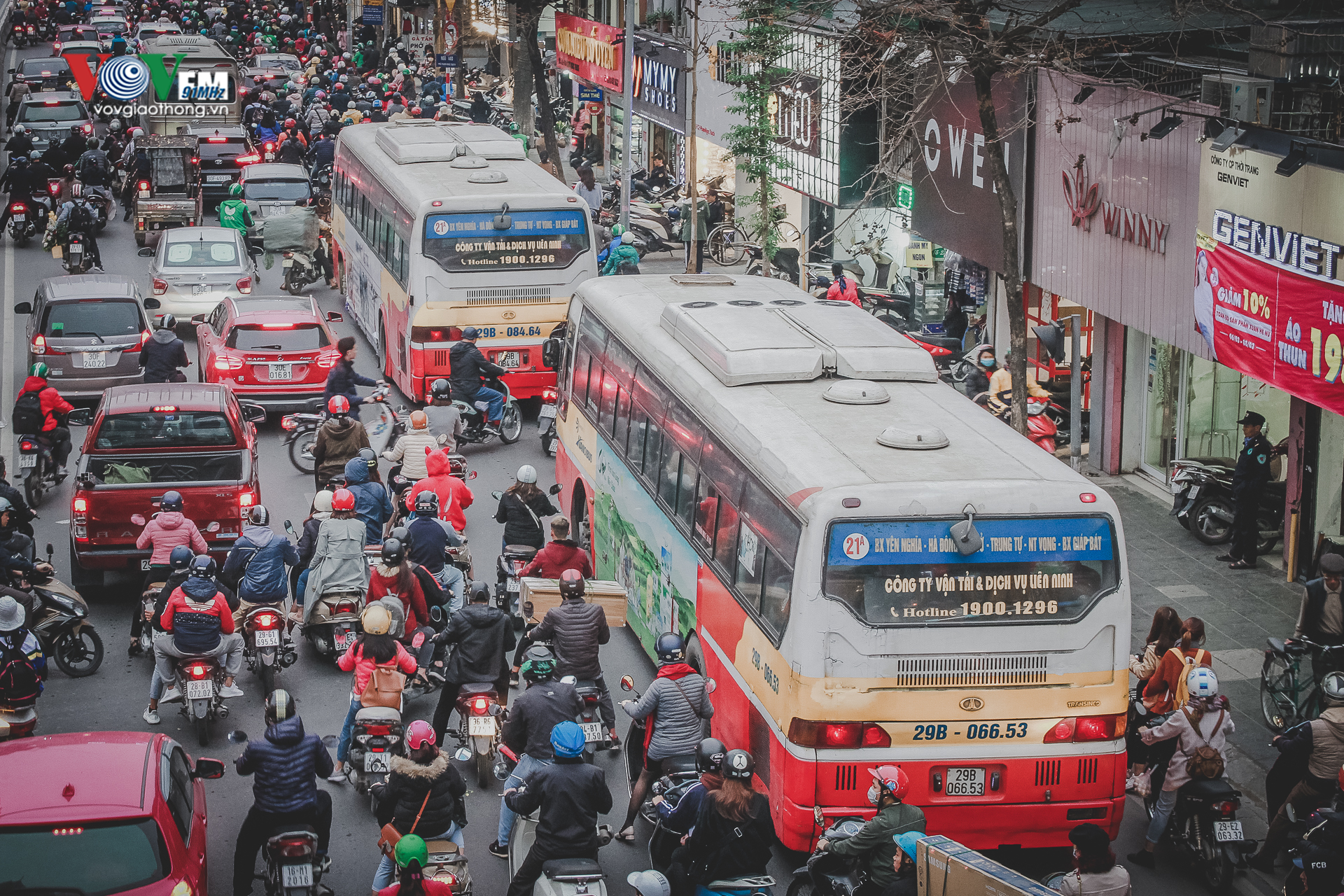 Hiệp hội vận tải TP.Hà Nội kiến nghị cho phép xe buýt, taxi hoạt động trở lại từ ngày 23/4