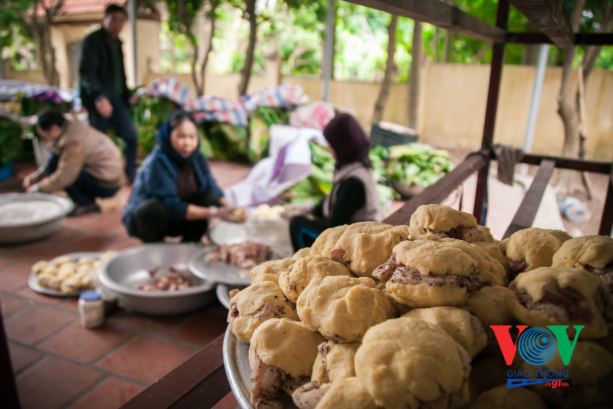 VOVGT-- Bánh chưng làng Tranh Khúc-4
