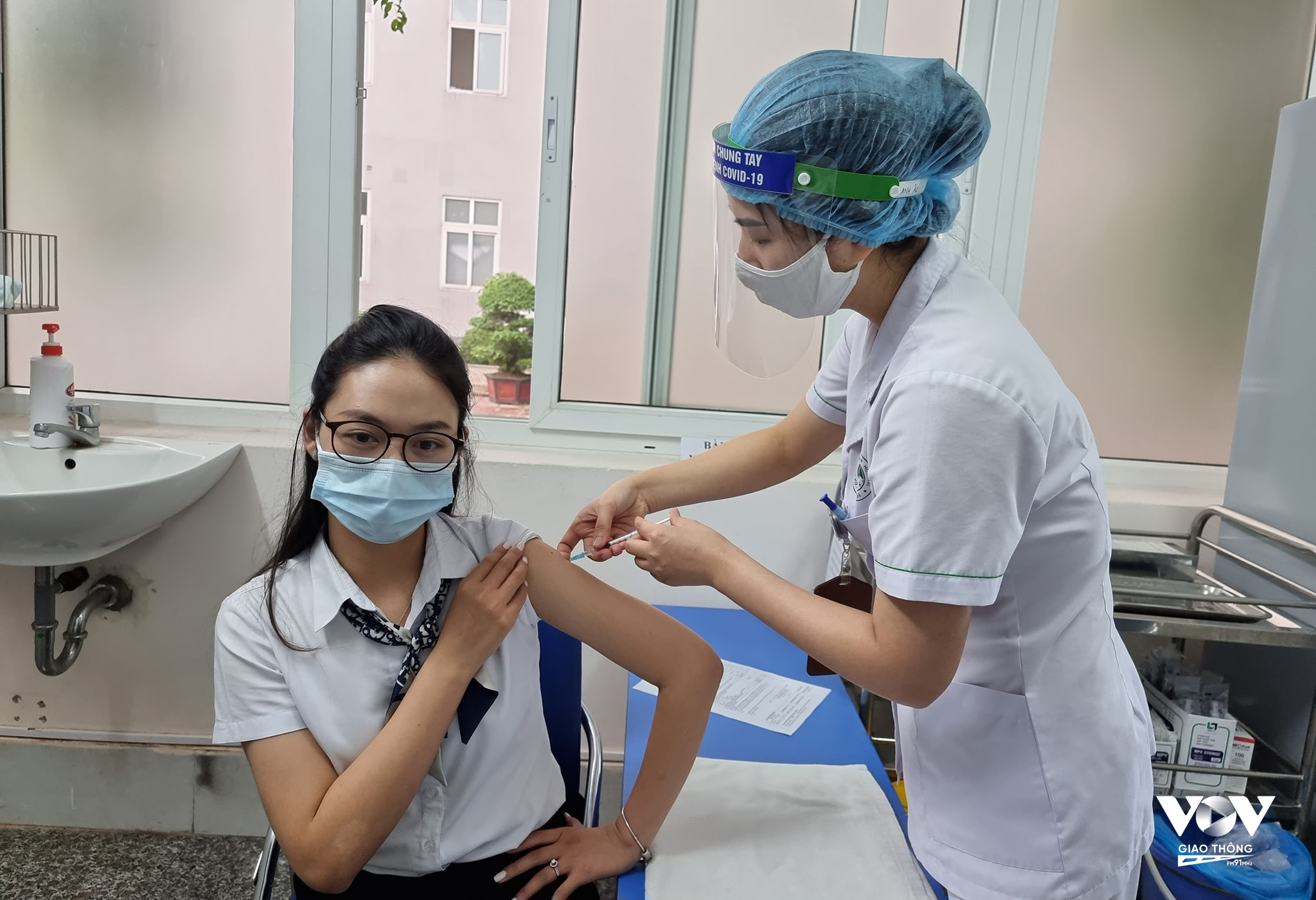 Công tác tiêm vắc xin COVID-19 tại Bệnh viện đa khoa Đức Giang, Hà Nội