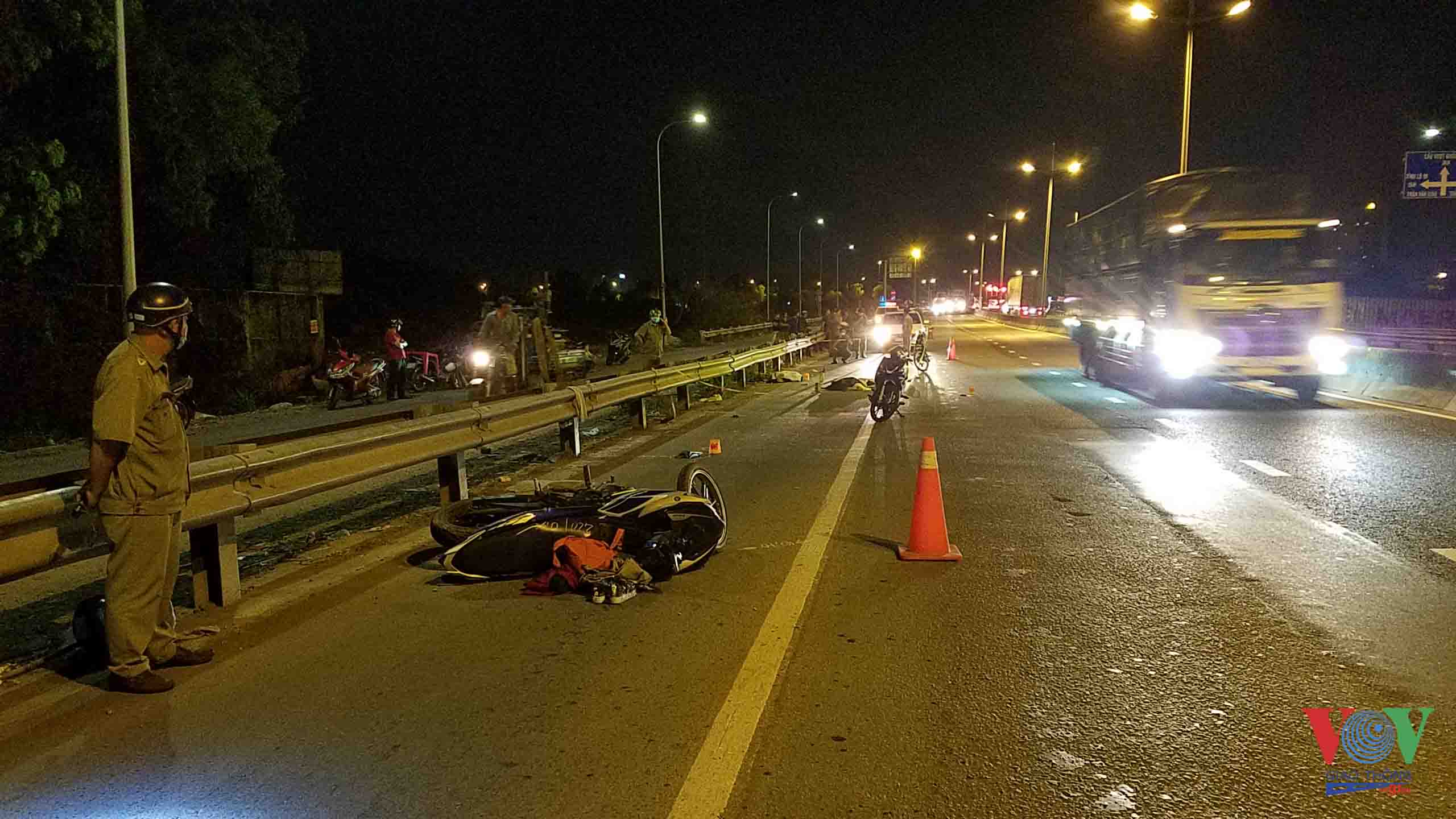 Tai nạn khiến 2 người đi xe máy tử vong 
