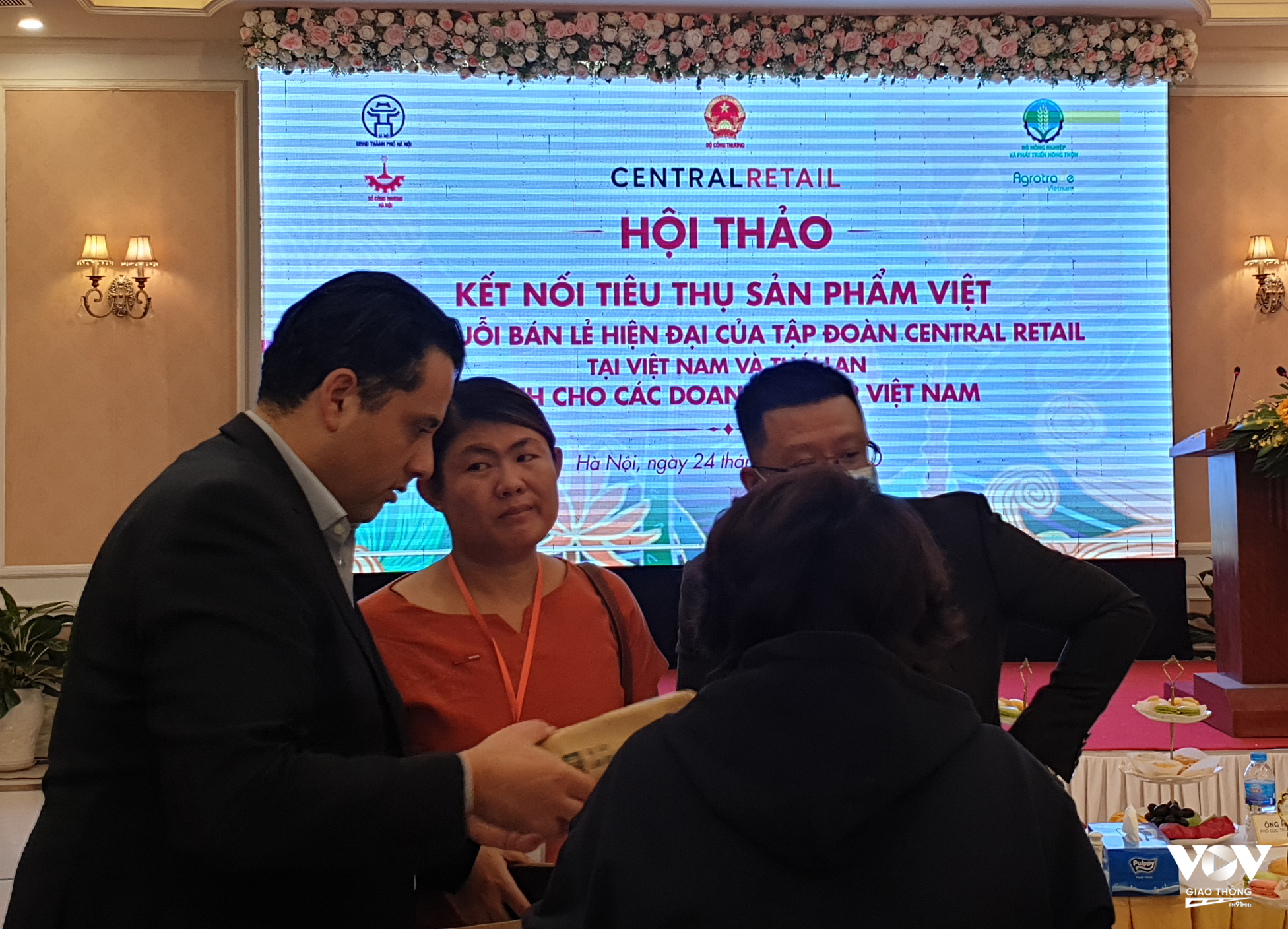 Hội thảo “Kết nối tiêu thụ sản phẩm Việt vào chuỗi bán lẻ hiện đại cho các doanh nghiệp Việt Nam”