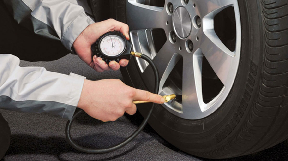Lốp xe là bộ phận đầu tiên của xe ô tô bạn cần kiểm tra