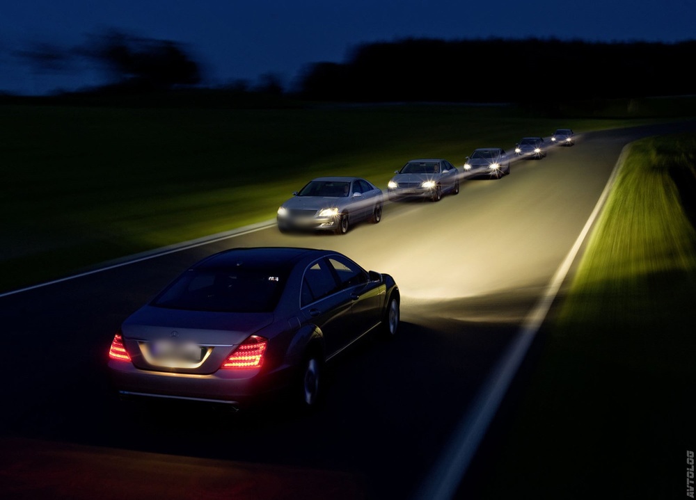 Người điều khiển phương tiện không sử dụng đèn chiếu sáng trong khung giờ quy định mà gây tai nạn sẽ bị tước bằng lái 2-4 tháng