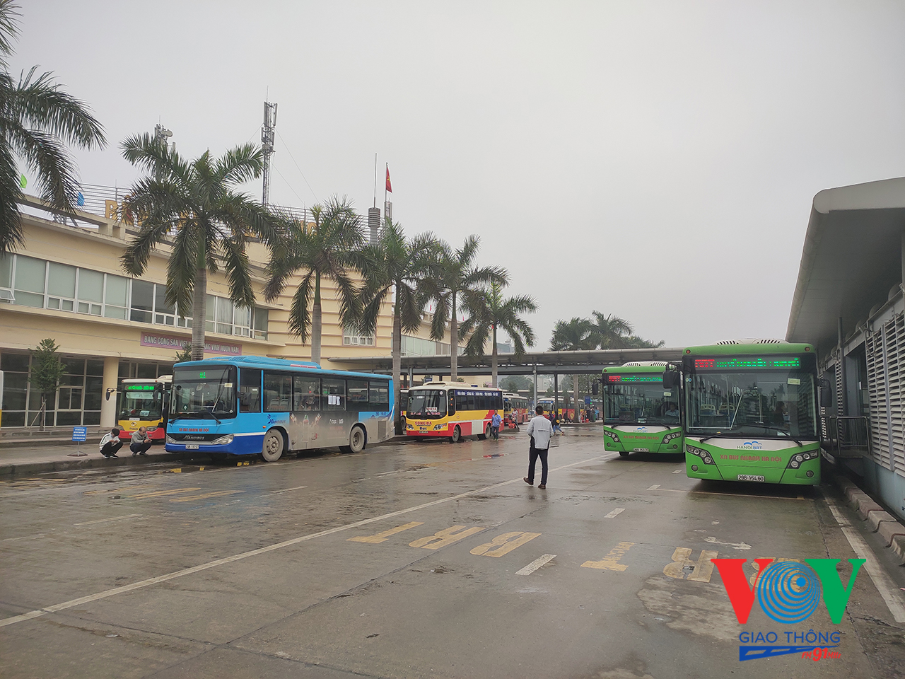 Nhiều tuyến xe buýt tại Hà Nội vắng khách trong thời điểm dịch Covid-19 diễn biến phức tạp