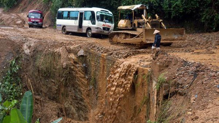 Nhiều tuyến đường ở Lai Châu luôn có nguy cơ sạt lở khi có mưa lớn