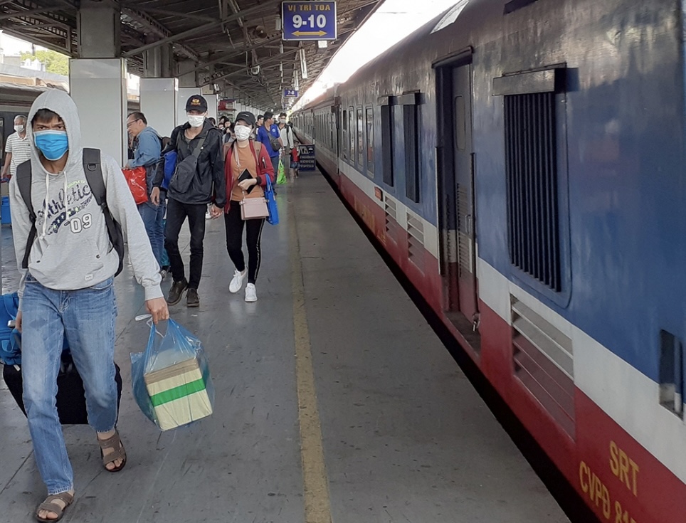 VNR sẽ tổ chức chạy chuyến tàu chuyên biệt SE12 đưa khoảng 500 hành khách là công dân Ninh Bình đang sinh sống, làm việc tại Tp. Hồ Chí Minh, Bình Dương và Đồng Nai về quê - Ảnh minh họa