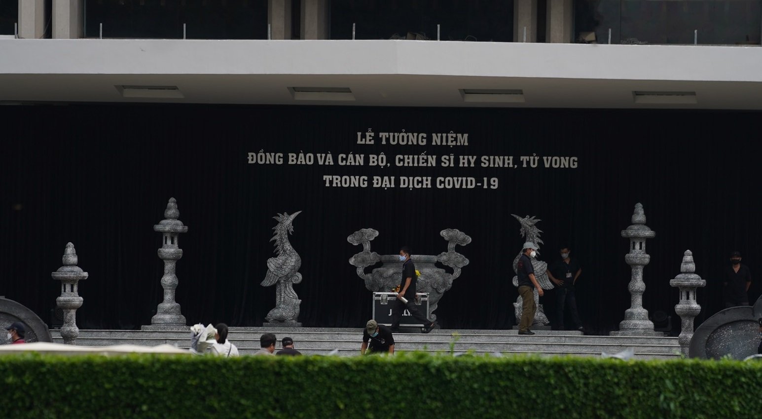 Các điểm cầu làm lễ Tưởng niệm tại TP Hồ Chí Minh đã hoàn tất các công đoạn chuẩn bị.