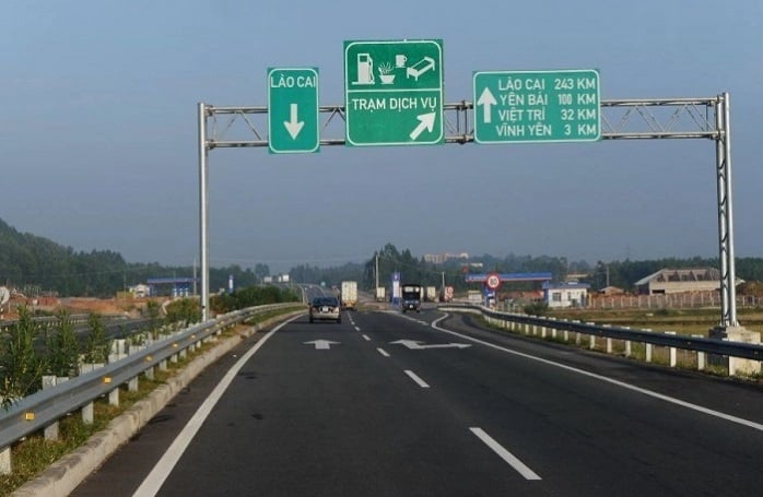 Quốc lộ 2 (đoạn Vĩnh Yên – Việt Trì, tỉnh Vĩnh Phúc).
