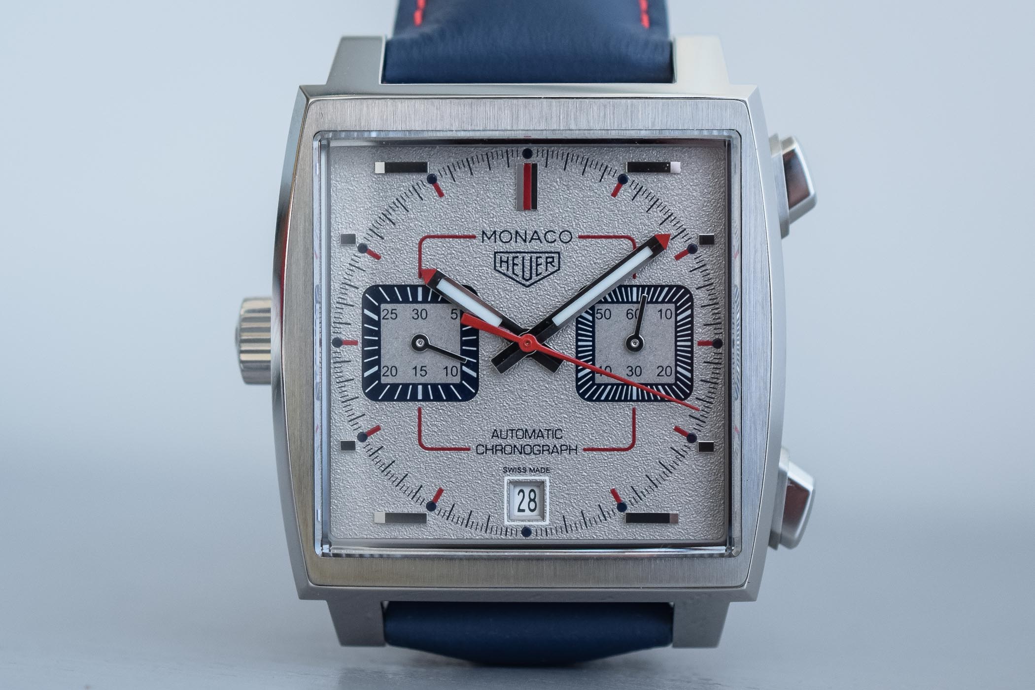 Gi i thi u m u ng h TAG Heuer Monaco 1989 1999 Limited Edition