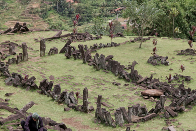 Nhóm nghiên cứu suy đoán kim tự tháp ở Gunung Padang mang ý nghĩa tôn giáo, tương tự một ngôi đền.