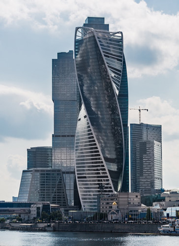 Tháp Evolution (Moscow, Nga) có chiều cao 246 m với 55 tầng, được coi là cảm hứng cho một số công trình nổi tiếng của Nga như nhà thờ St. Basil...