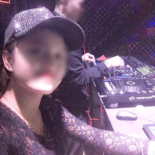 Trên mạng xã hội, nhiều đồng nghiệp bày tỏ sự thương tiếc nữ DJ.