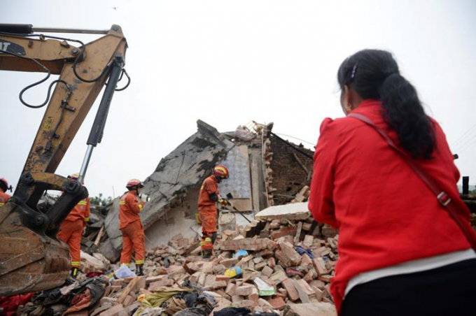 Trận động đất mạnh vừa qua ảnh hưởng đến hơn 140 nghìn người và phá huỷ hơn 12.700 ngôi nhà. Cho đến nay, khoảng 8.447 cư dân đã được sơ tán khỏi các khu vực bị ảnh hưởng bởi cơn địa chấn này. Ảnh: Reuters.