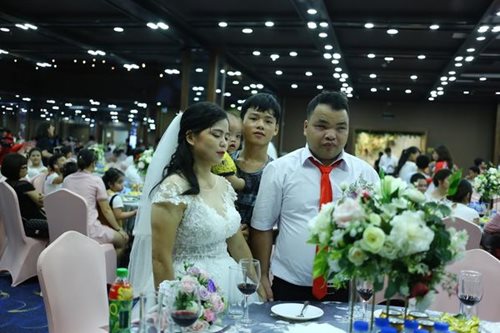 Cặp đôi khiếm thị Quý - Luyến đến từ Hà Giang.