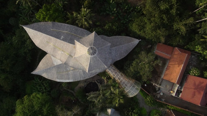Nhiều ngôi nhà bằng tre độc đáo do Ibuku Studio thiết kế được tập trung ở Green Village, một cộng đồng dân bản địa nép mình trong khu rừng nhiệt đới bên ngoài Ubud, Bali, Indonesia. (Nguồn: Ibuku)