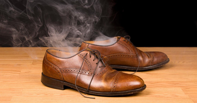Giữ vệ sinh sạch sẽ những đôi giày phần nào giúp ngăn chặn căn bệnh hôi chân.