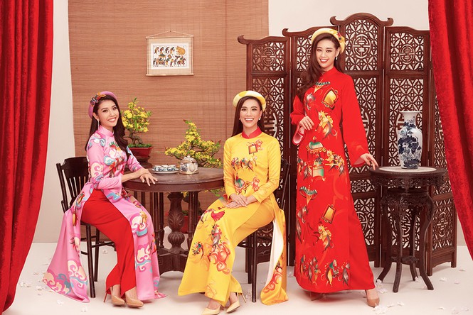 Hoa hậu Khánh Vân, Á hậu Kim Duyên, Thuý Vân mang 'đám cưới chuột' vào bộ ảnh áo dài Tết 2020.