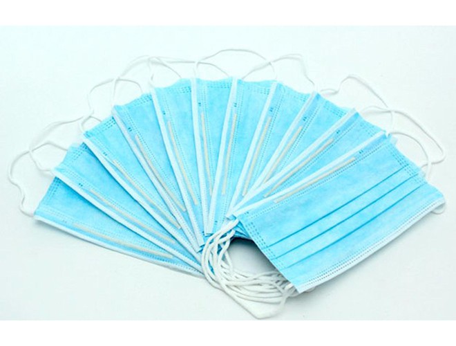 Theo các chuyên gia y tế, các loại khẩu trang y tế thông thường cũng có thể giúp người dân phòng tránh lây nhiễm một cách hiệu quả. Loại khẩu trang chuyên dụng N95 chỉ dùng cho nhân viên y tế khi tiếp xúc gần, tiếp xúc trực tiếp với bệnh nhân