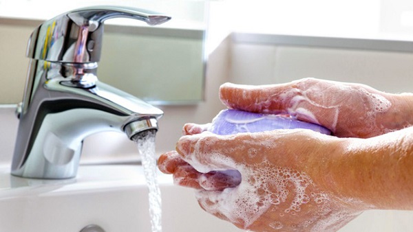 Rửa tay bằng xà phòng và nước giúp ngừa virus corona hữu hiệu (Ảnh minh họa)