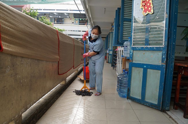 rường Tiểu học Nguyễn Thị Minh Khai, quận Gò Vấp vệ sinh phòng học