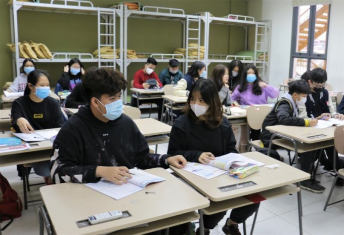 Không chỉ Hà Nội, nhiều tỉnh, thành phố cũng quyết định cho học sinh đi học trở lại sau thời gian nghỉ phòng chống dịch Covid-19.