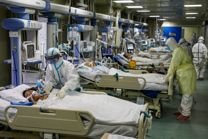 Khu hồi sức tích cực tại một bệnh viện ở Vũ Hán. Ảnh: AP.