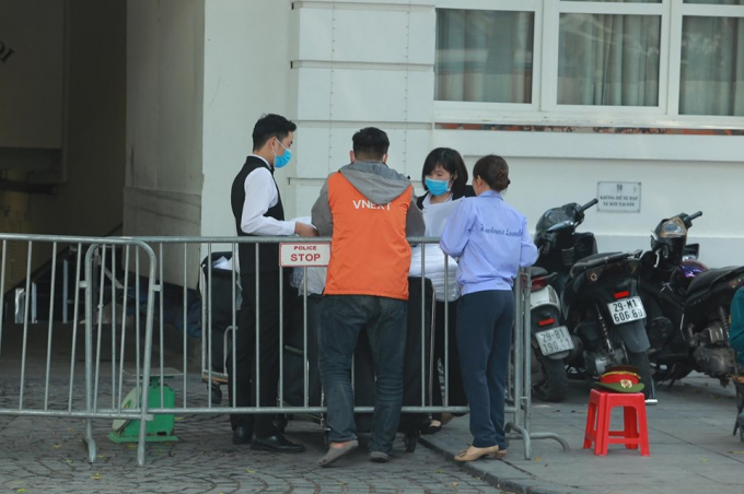 Ông Phong cho biết thêm, hiện đơn vị vẫn đang chờ các thông tin cụ thể về số lượng khách từng ở tại đây và dời đi nơi khác.