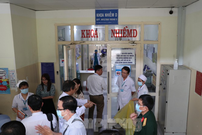 Khoa Nhiễm D, bệnh viện Bệnh Nhiệt đới TPHCM. Ảnh: Ngô Bình