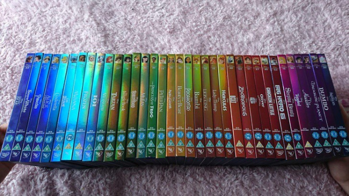 Bộ sưu tập đĩa DVD các bộ phim của Disney.