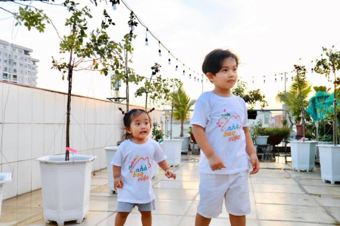 Phan Hiển quyết định đặt tên cho vườn hồng là Bina Garden, được ghép từ tên của hai con Kubi và Ana. Anh dự định mua thêm nhiều loài hoa hồng khác và tạo một số góc