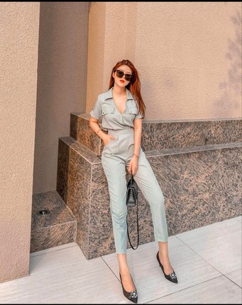 Thảo Nguyễn hiện đang kinh doanh thời trang nên những bộ đồ của cô nàng luôn theo kịp xu hướng và cực bắt mắt. Nguồn ảnh: Instagram NV