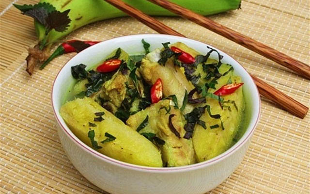 Ăn xương dê nấu chuối xanh làm kích thích khẩu vị người thưởng thức