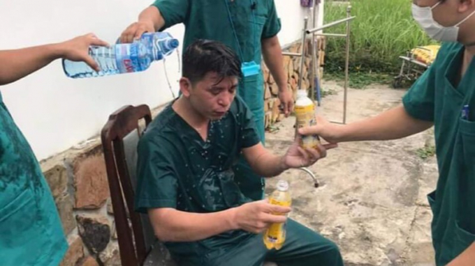 Công việc của các y bác sĩ ở Đà Nẵng đang quá tải cần các địa phương khác hỗ trợ. Ảnh: QH.