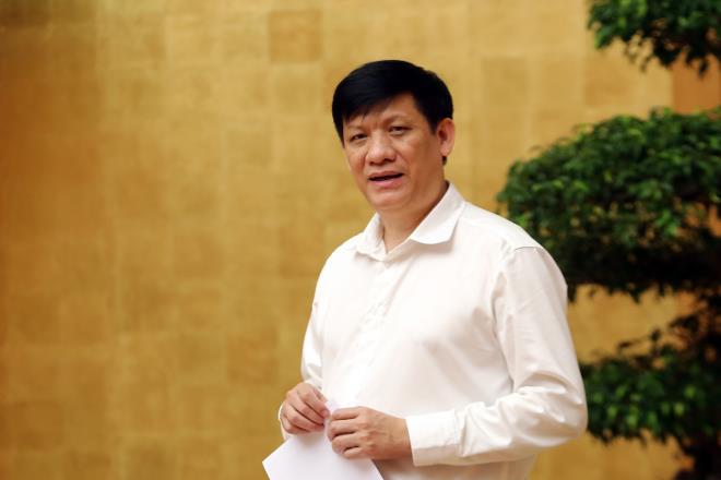 Quyền Bộ trưởng Bộ Y tế, GS.TS Nguyễn Thanh Long phân tích thêm về chùm ca bệnh tại Hải Dương. (Ảnh: VGP)
