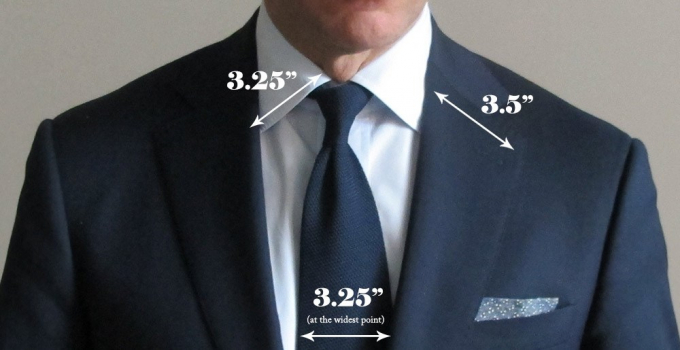 Cà vạt và ve áo phải theo đúng nguyên tắc cơ bản