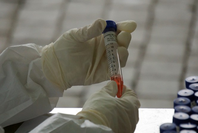Sau 8 lần xét nghiệm, lực lượng y tế phát hiện nam sinh ở TP Chí Linh dương tính SARS-CoV-2.