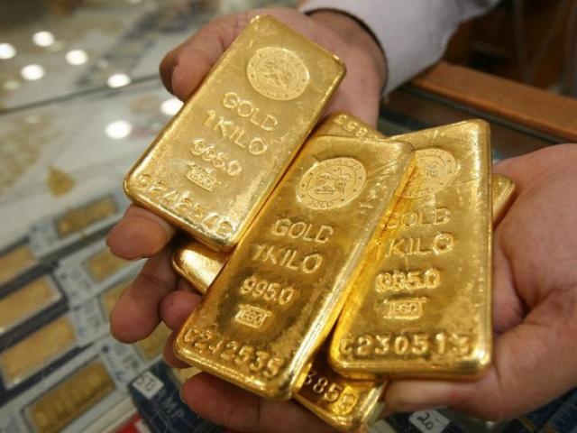 Giá vàng ngày 23/11/2021: Vàng giảm mạnh không ngừng. Ảnh: Reuters