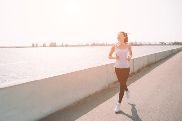 Tập thể dục mùa hè sai cách dễ khiến bạn gặp phải nhiều tình trạng ảnh hưởng nghiêm trọng tới sức khỏe