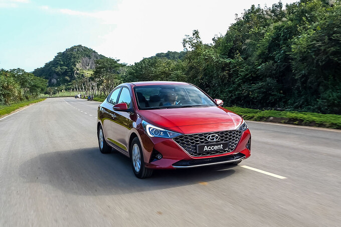 Hyundai Accent đang được bán trên thị trường dưới 4 phiên bản với bán niêm yết dao động từ 426 - 542 triệu đồng.
