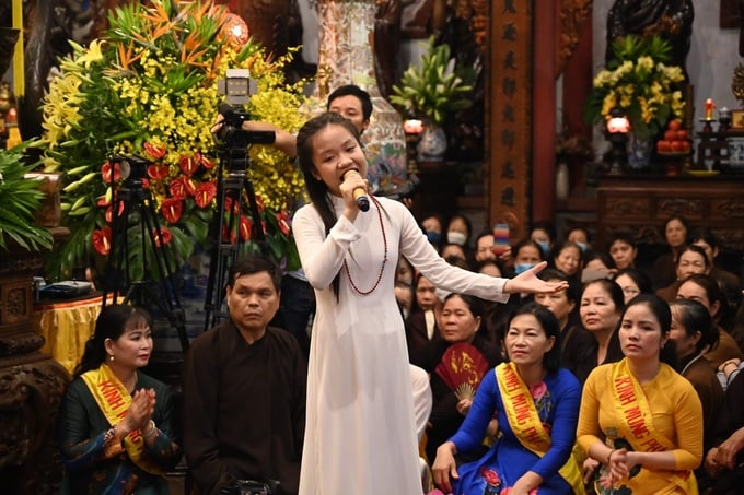 Sinh thời, ca nương Đặng Tú Thanh thường đi hát phục vụ các chùa - Ảnh: VietNamNet
