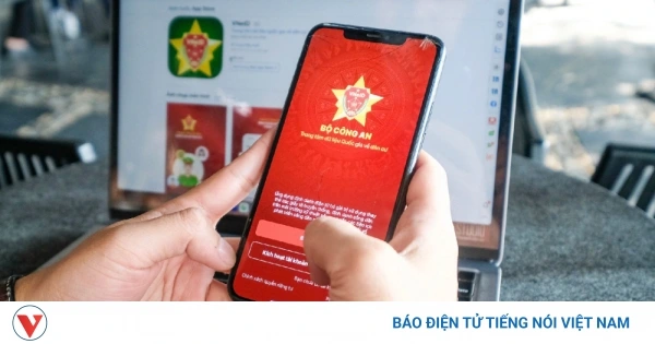 Nhiều người không thể đăng nhập vào VNeID (Ảnh: Hải Nam).