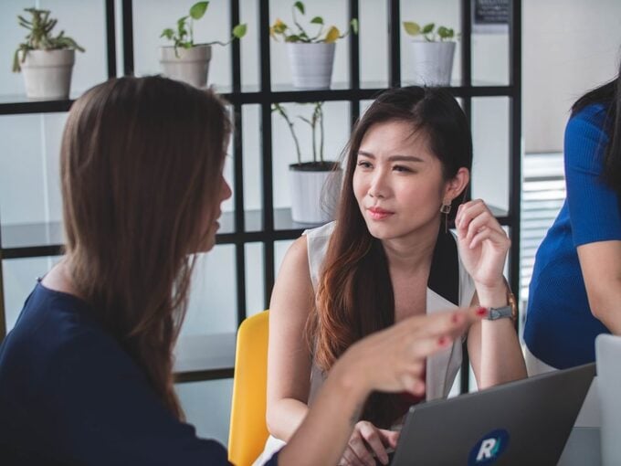 Bình tĩnh nhận định xem lời sỉ nhục đó đúng hay sai