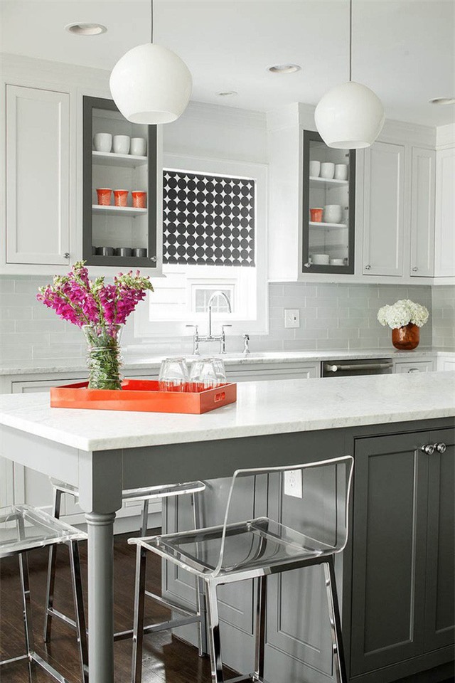  Việc khéo léo phối hợp những sắc độ khác nhau của gam màu xám sẽ giúp bạn có được một căn bếp như ý muốn thế này.